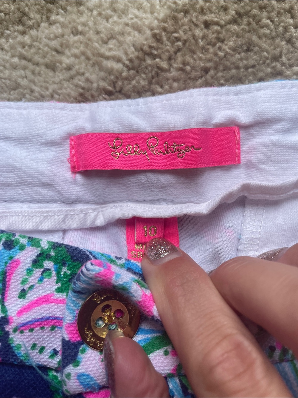 Lilly Pulitzer buttercup shorts - Picture 2 of 8
